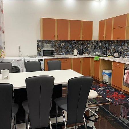 Galaxy Apartment การ์โลวีวารี ภายนอก รูปภาพ